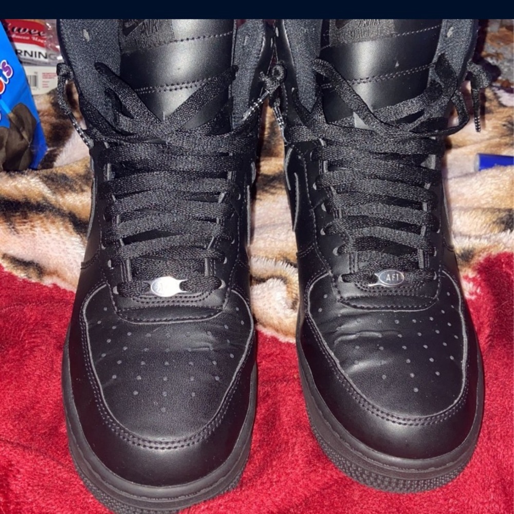 All black Nike Air Force 1